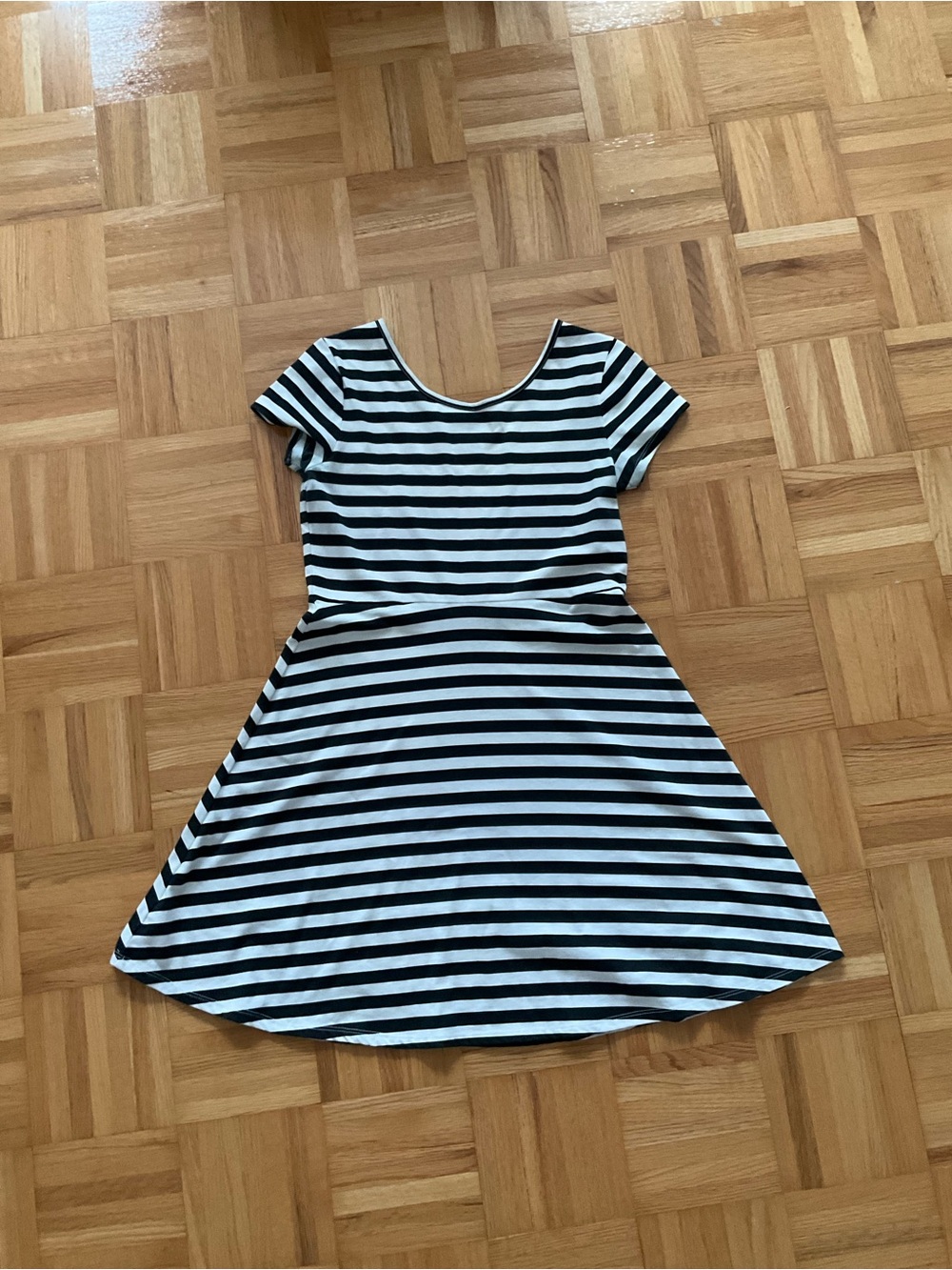 George Black and White Striped Short Sleeve Skater Dress - Size 16 (Large)